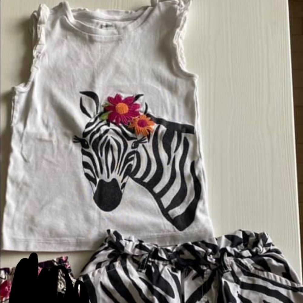 Gymboree Wild for zebra size 7/8